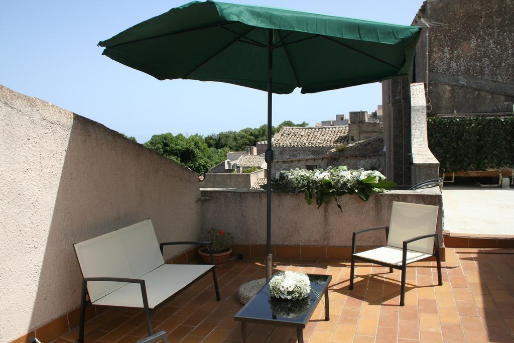 Le Casette Erice Exterior foto